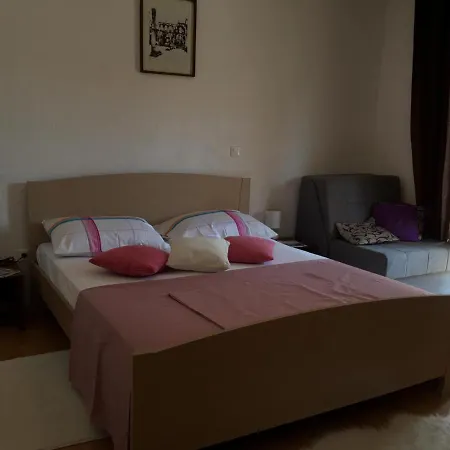 Barac * Kastela